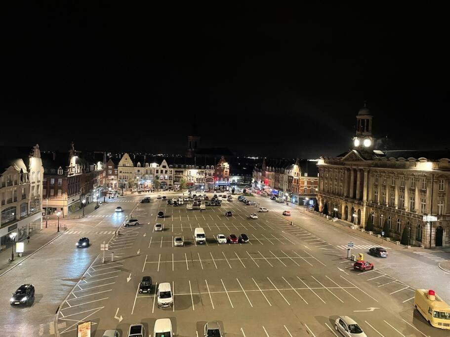 Appartement Place De Cambrai Exteriér fotografie